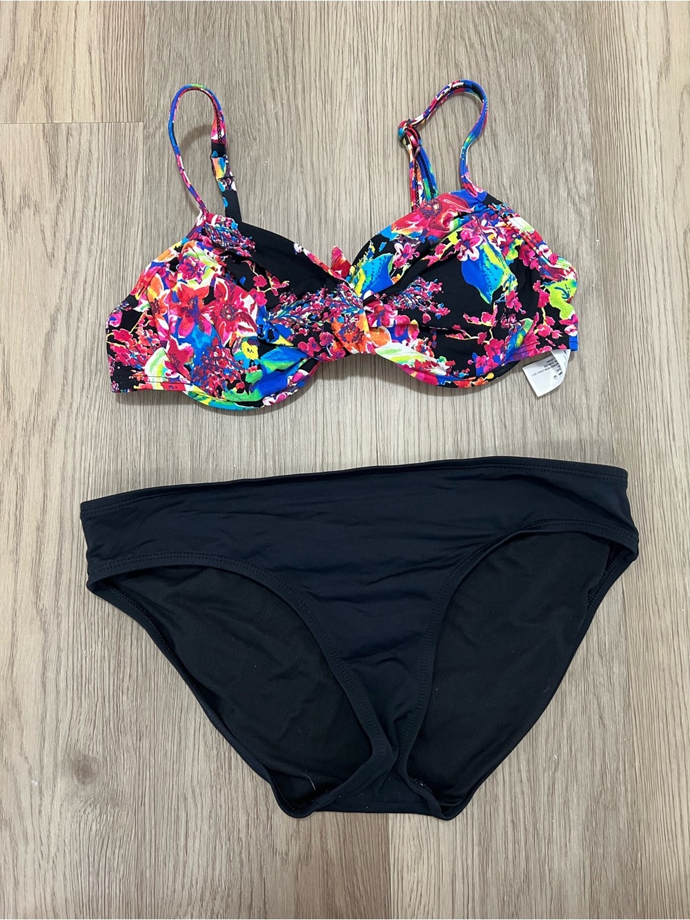 Liz Claiborne Floral Bikini Set Black Bottoms Twist Front Top Size 6/10
